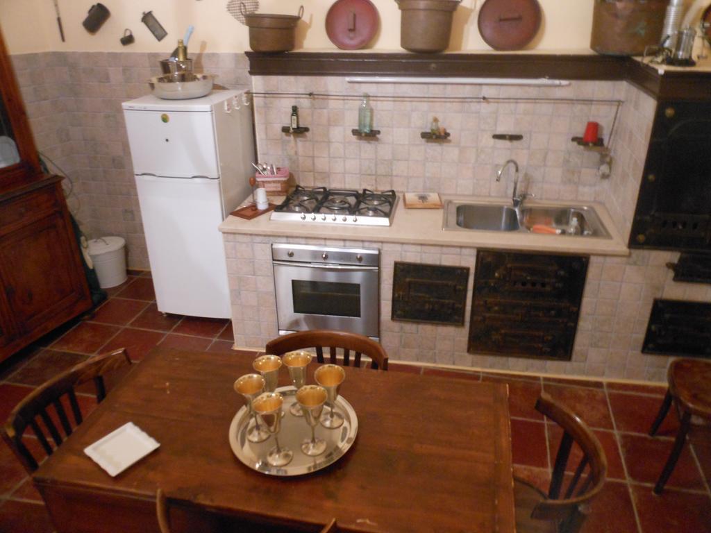 Palazzo Antica Via Appia Bed & Breakfast Bitonto Bagian luar foto