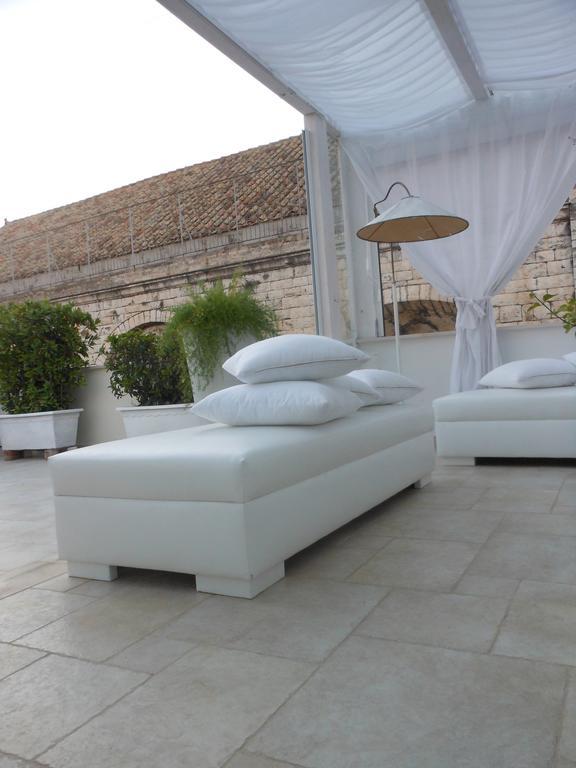 Palazzo Antica Via Appia Bed & Breakfast Bitonto Bagian luar foto