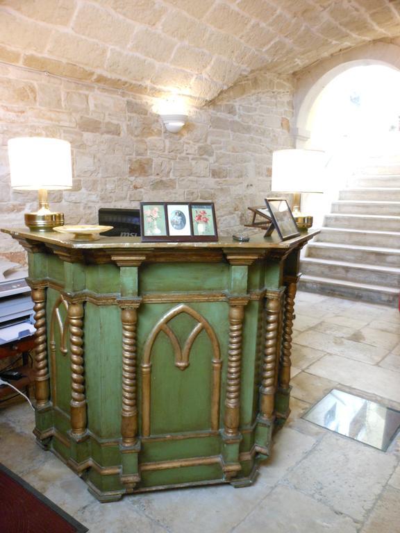 Palazzo Antica Via Appia Bed & Breakfast Bitonto Bagian luar foto