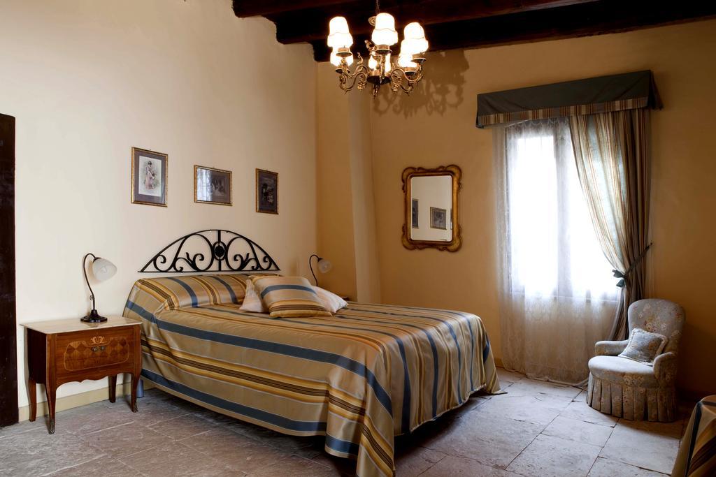 Palazzo Antica Via Appia Bed & Breakfast Bitonto Ruang foto